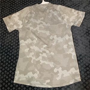 adidas Mens Medium Camo Hype Tee T-Shirt CV6060 Grey Camouflage Print